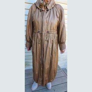 Creenstone Long Tan Raincoat Women’s Size 44 (US 14-16) – Like New